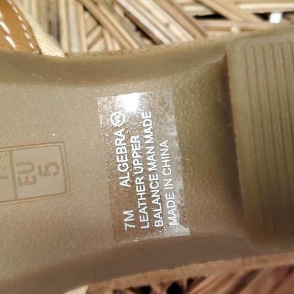 AEROSOLES Algebra sandals heels tan leather strappy womens 7M - Picture 7 of 7